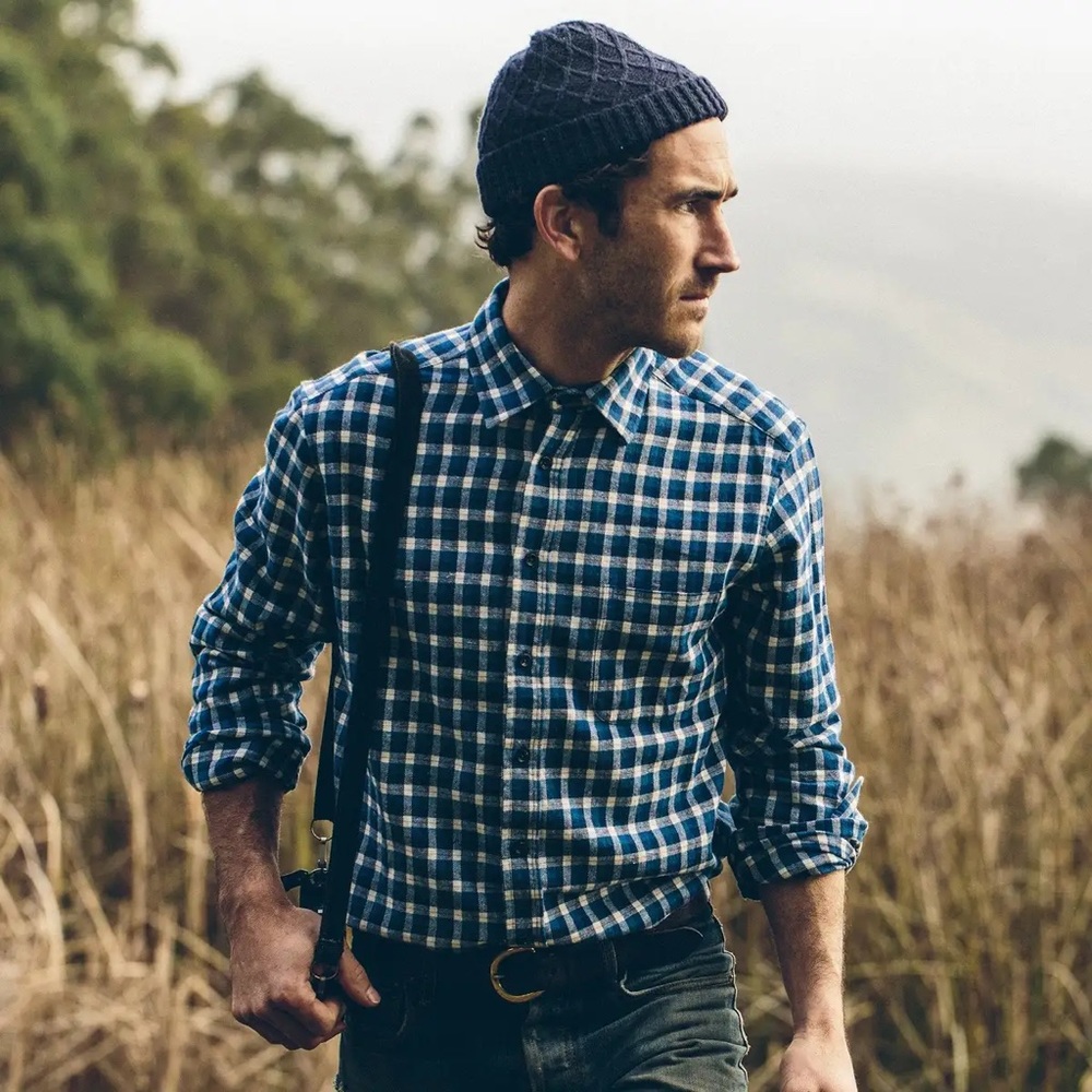 NWOT Taylor Stitch California in Brushed Navy Plaid - 44